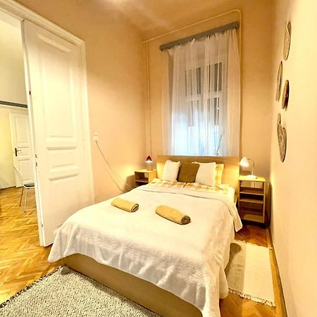 Fanni'S Cosy Home Express Apartment In The City Centre Budapeste Exterior foto