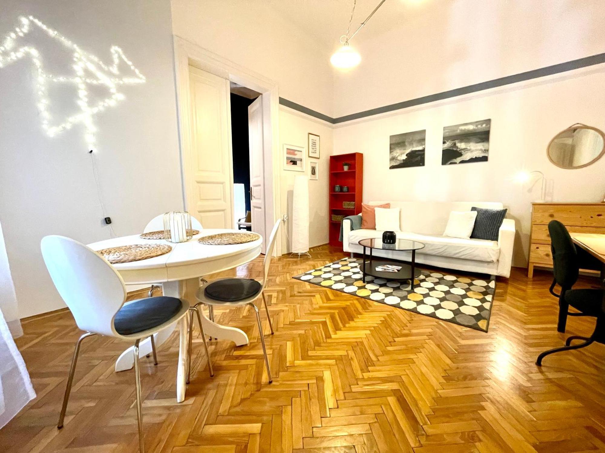 Fanni'S Cosy Home Express Apartment In The City Centre Budapeste Exterior foto