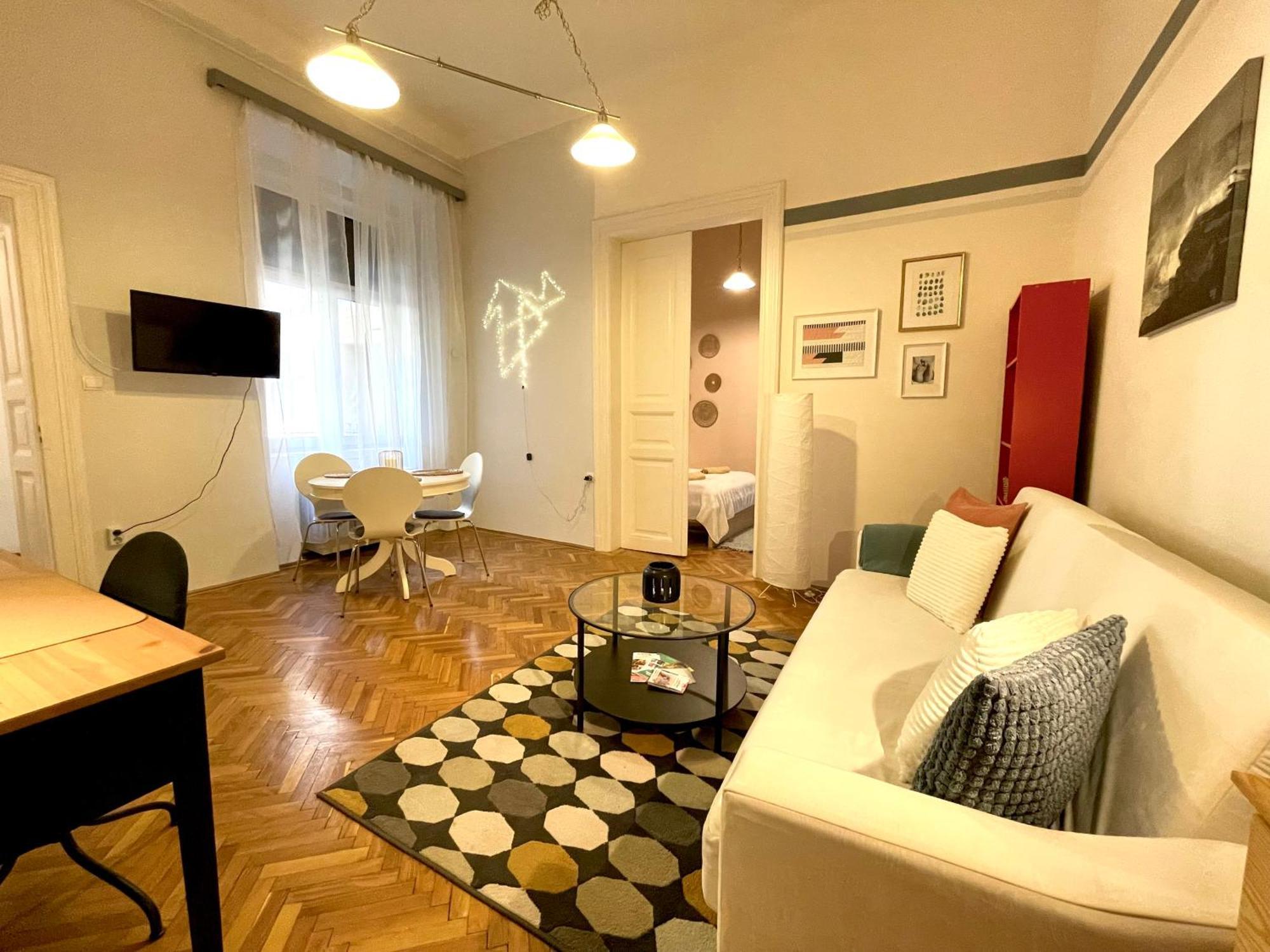 Fanni'S Cosy Home Express Apartment In The City Centre Budapeste Exterior foto
